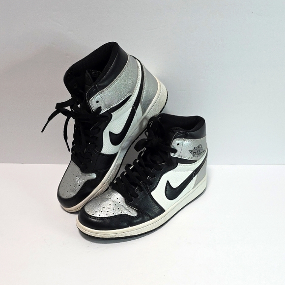 Women's Nike Air Jordan 1 High "Silver Toe" Sneakers CD0461-001 Size 7 - Picture 10 of 11